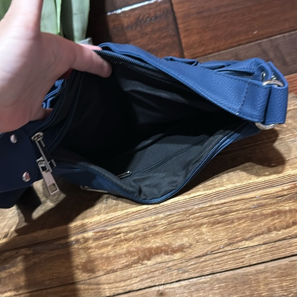 NWOT No Brand Tag Medium Navy Blue Shoulder Bag with Adjustable Strap - Picture 9 of 9